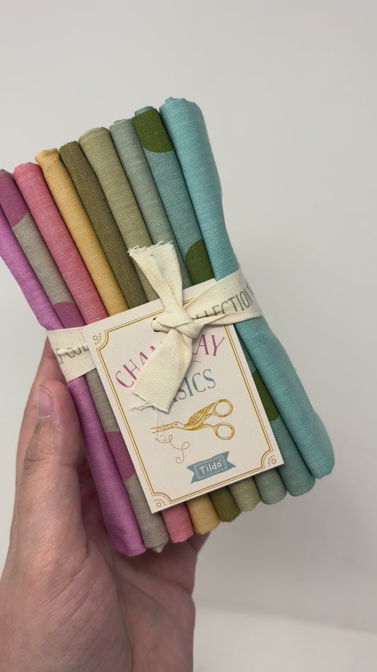 Seasonal Chambray FQB 9pc 20x22in Spring Pastels